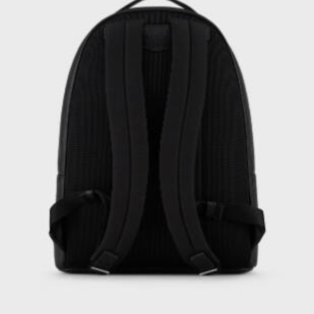 Practical biceptor leather shoulder bag